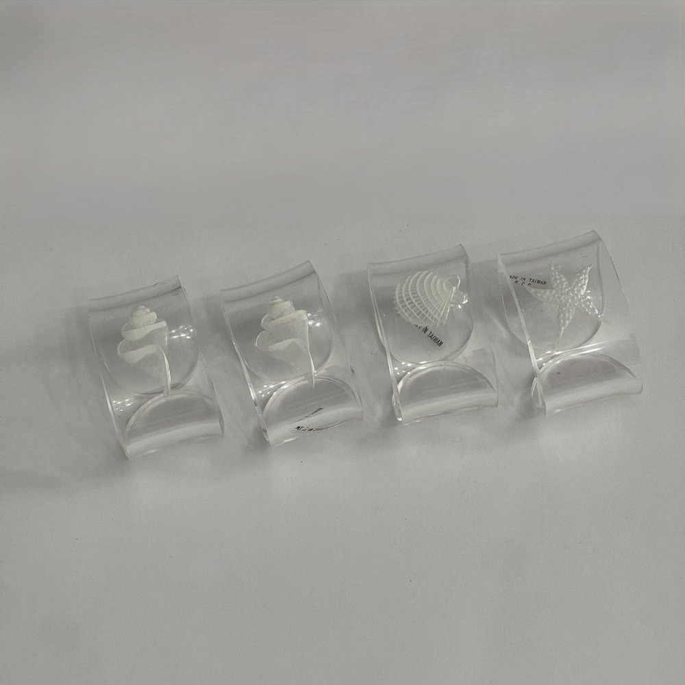 Acrylic Clear Napkin Rings Lot of 4